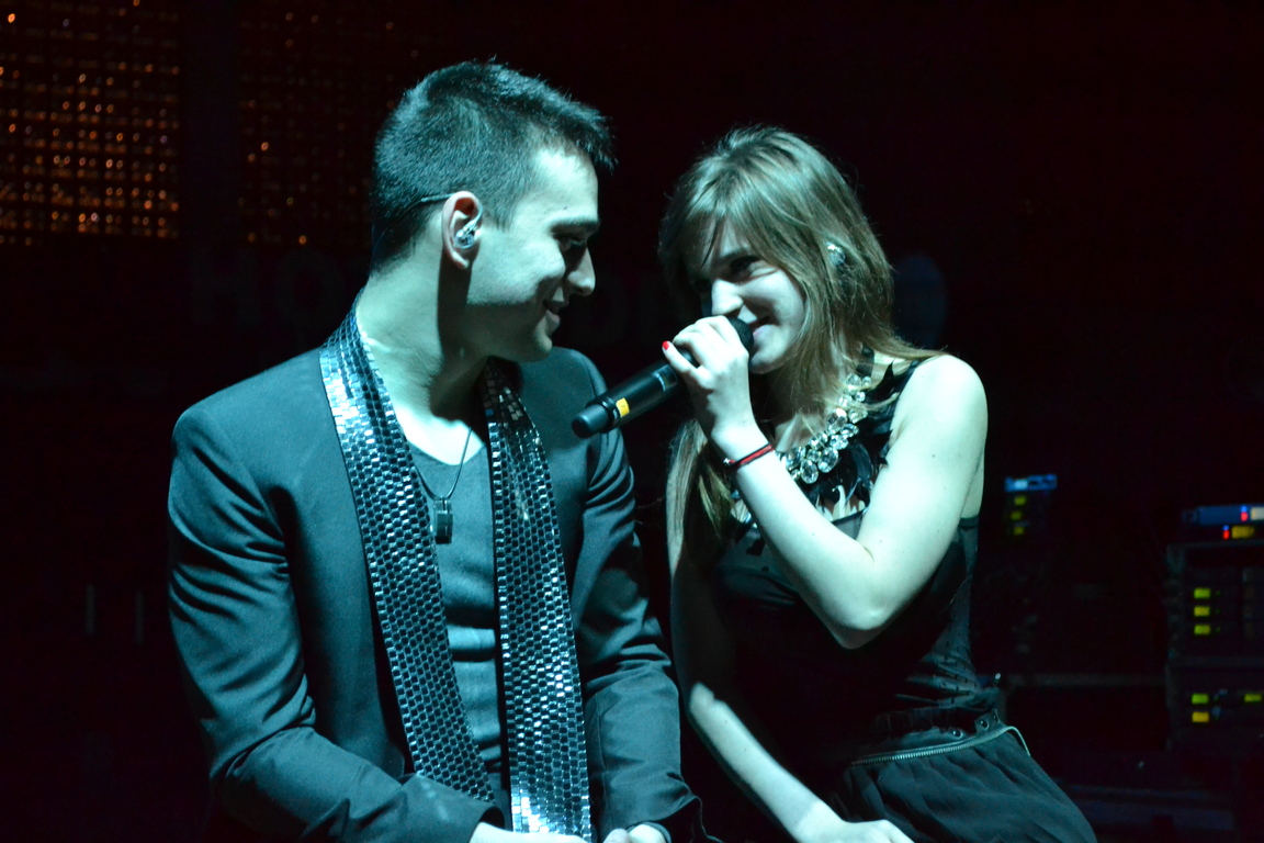 Ana Baniciu si-a serbat ziua de nastere pe scena, la concertul LaLa Band din Tulcea
